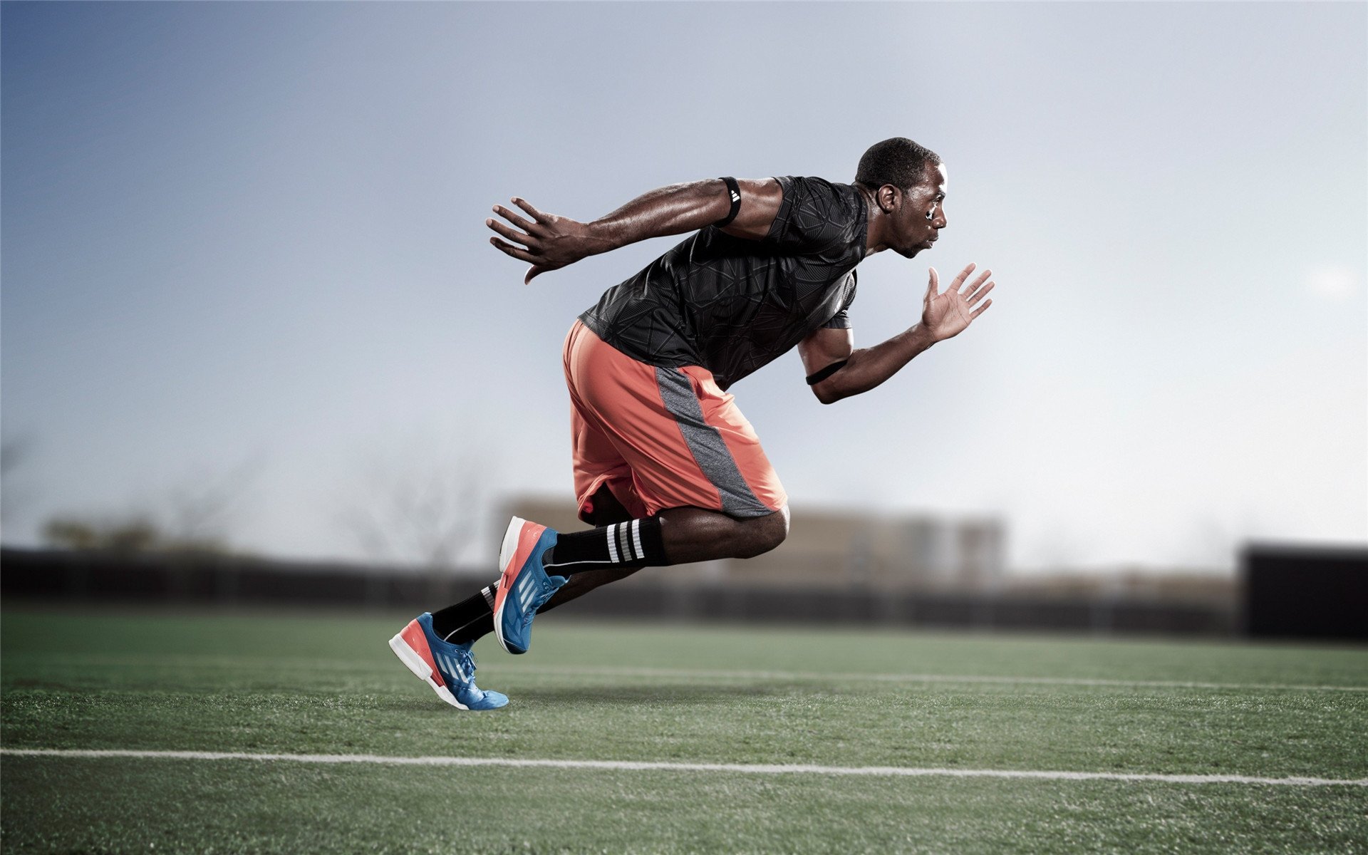 胡贝特·科斯赛场风采尽显未来之星，胡贝尔特